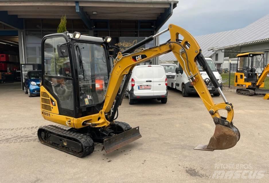 CAT 301.7 D ミニ油圧ショベル 7t以下（ミニユンボ・ミニディガー）