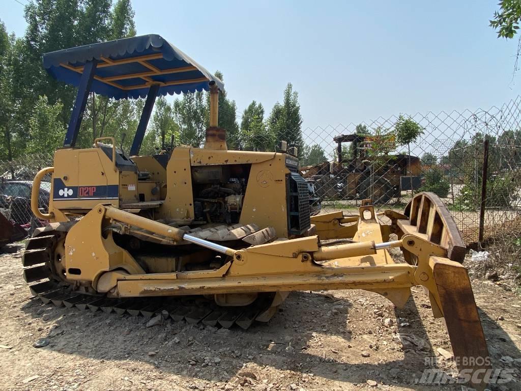 Komatsu D21P-6 ブルドーザー