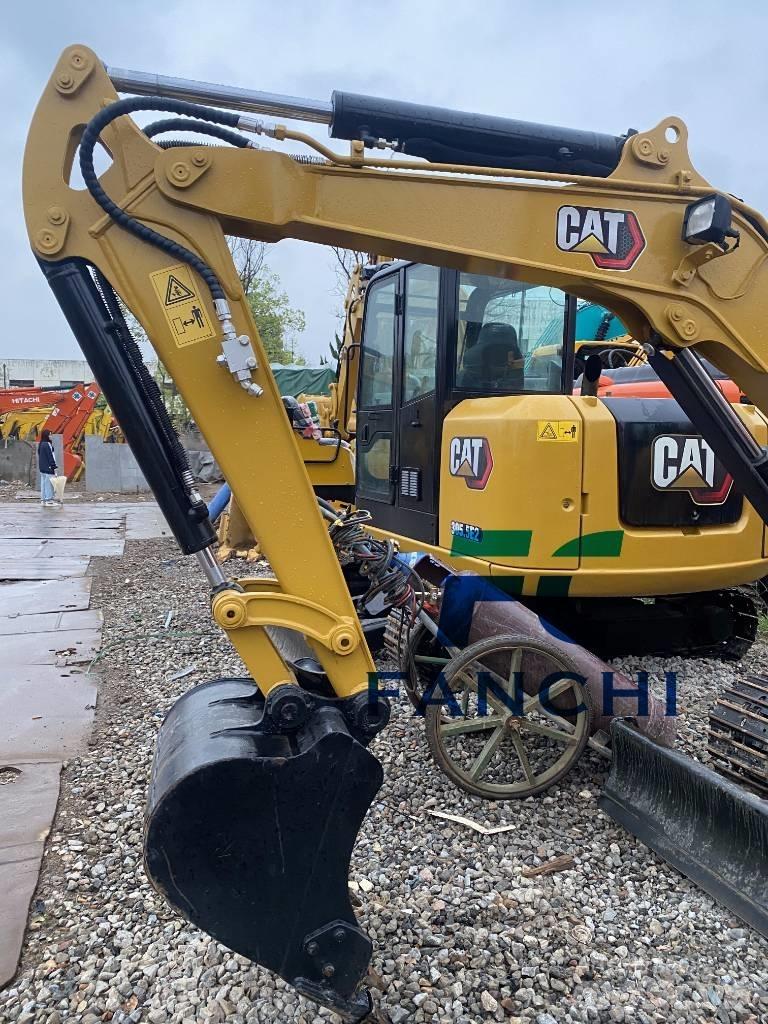 CAT 303.5E ミニ油圧ショベル 7t以下（ミニユンボ・ミニディガー）