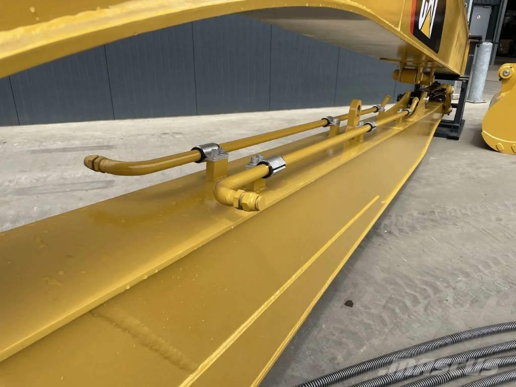 CAT 323 GX 18m Set バックホー