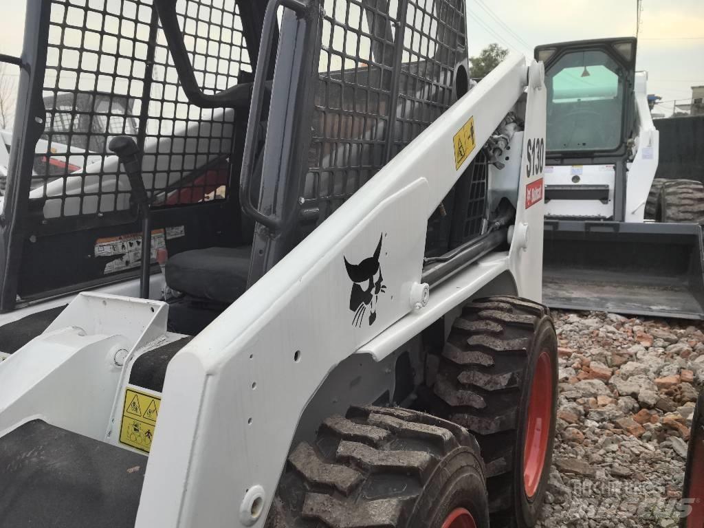 Bobcat S 130 スキッドステアローダー