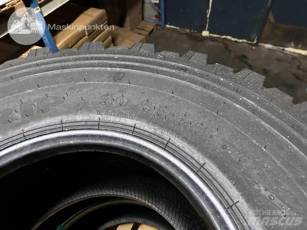 Nokian Load grip L-3 タイヤ、ホイル、リム