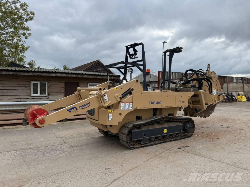 Tesmec TRS300 トレンチャー