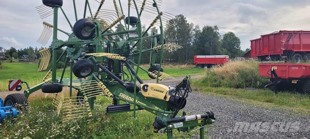 Krone Swadro TC 880 ウィンドローア/レーキ