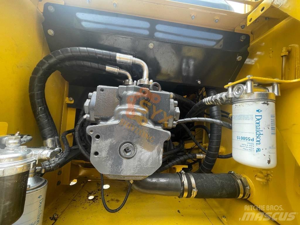 Komatsu PC 220 大型油圧ショベル12t以上（パワーショベル・ユンボ）
