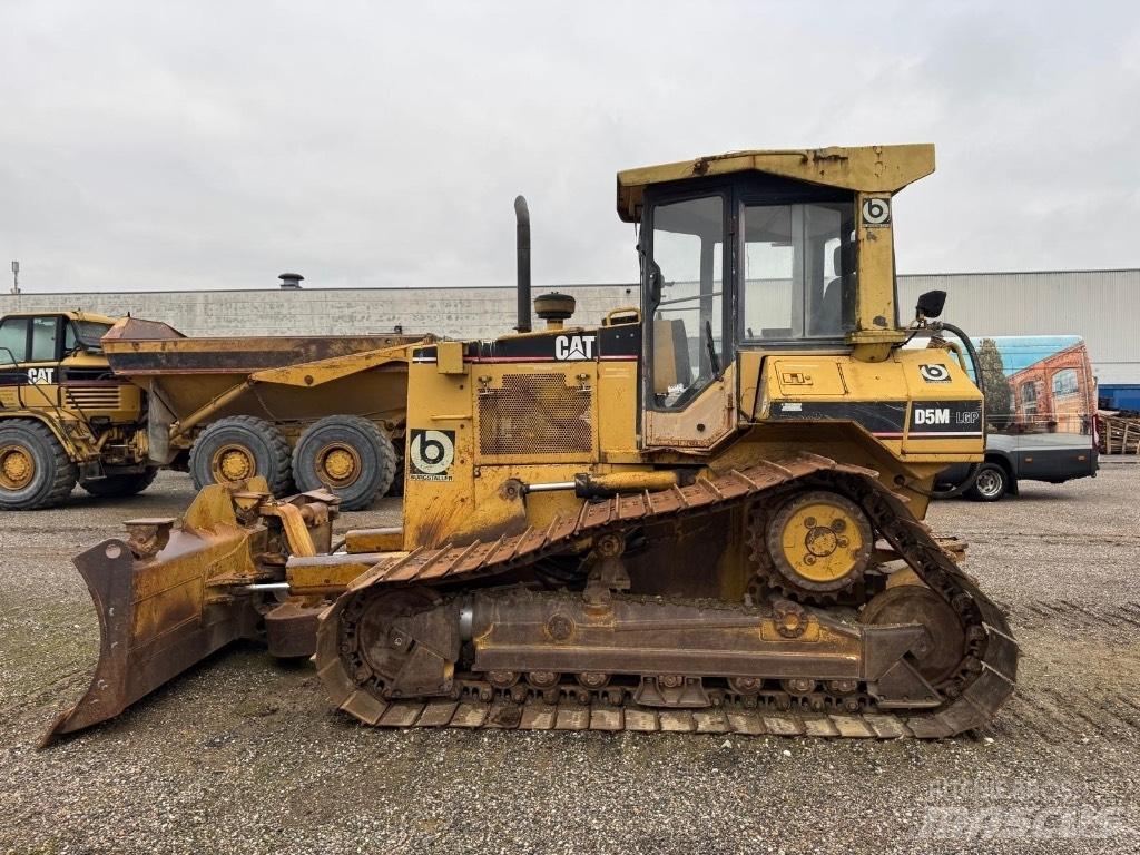 CAT D 5 M LGP ブルドーザー