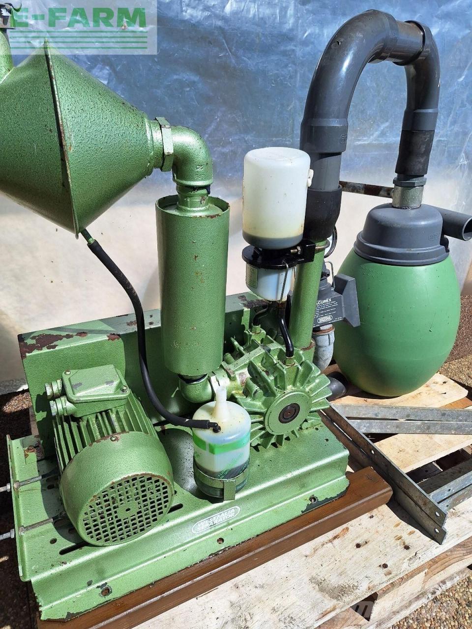 New Holland td5.85 トラクター