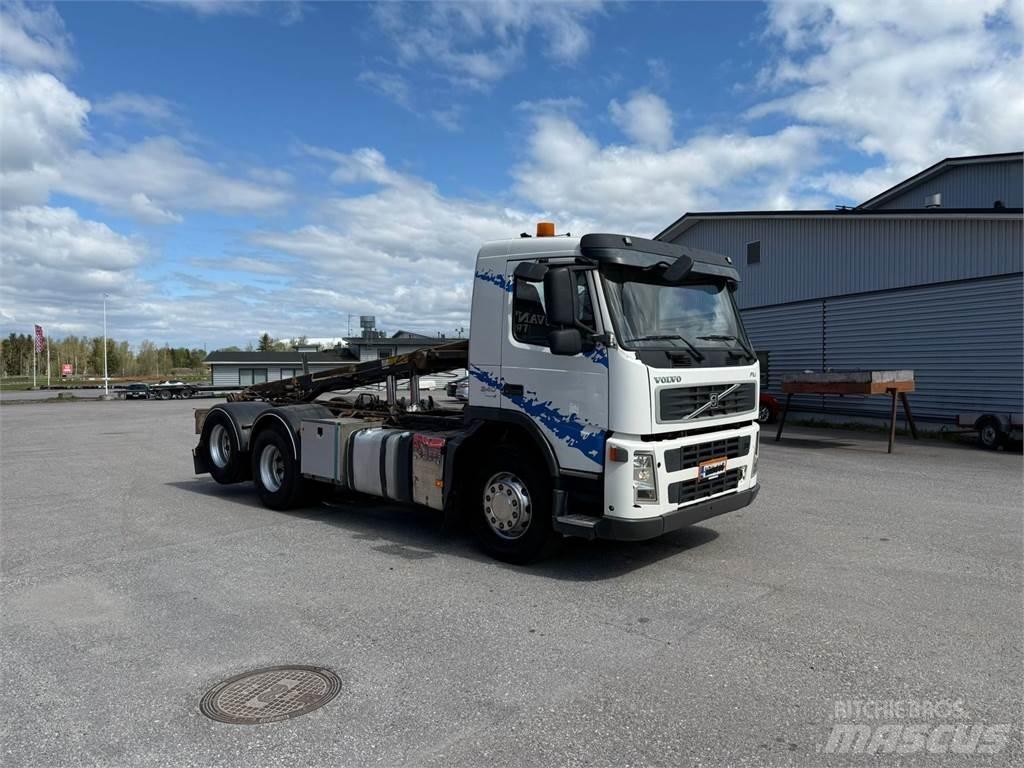Volvo FM340 6x2 ケーブルリフト着脱式トラック