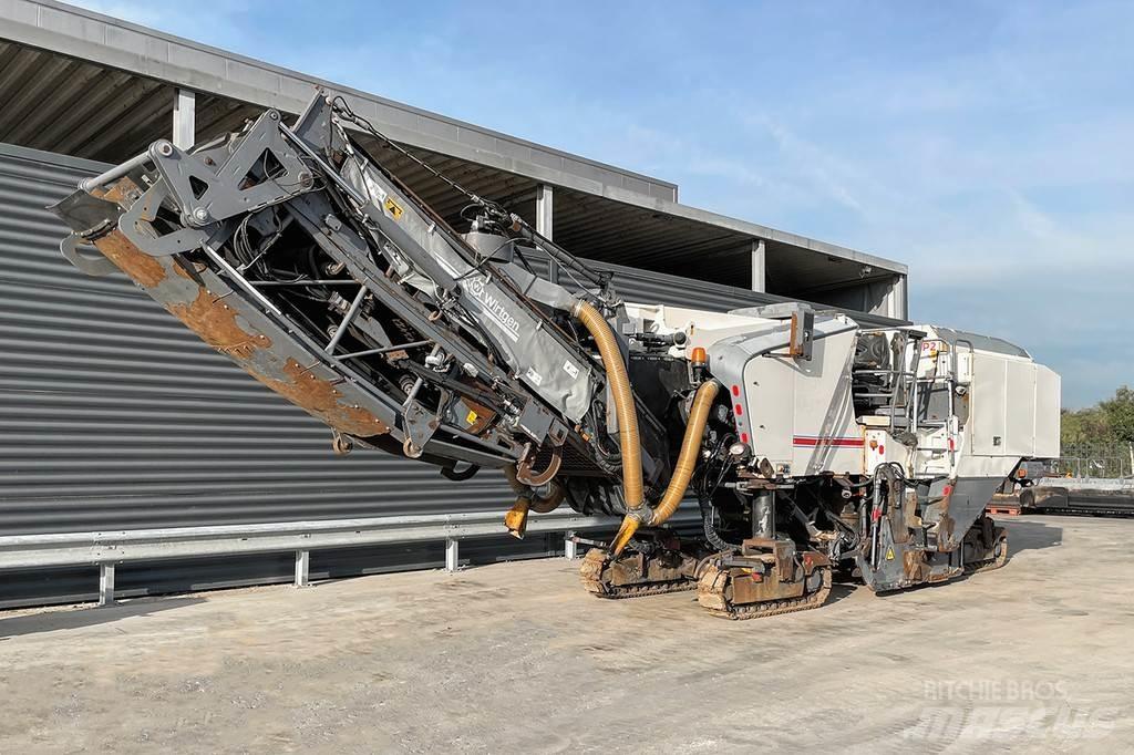 Wirtgen W 210 アスファルトコールドミリングマシーン