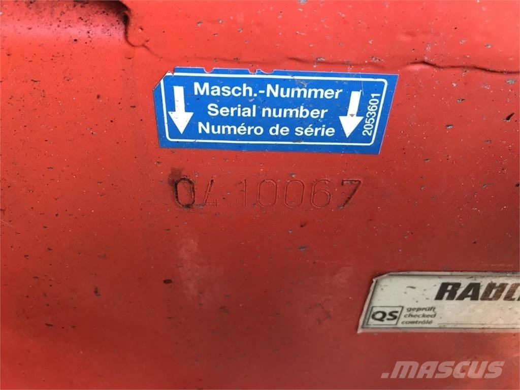 Rauch AGT 6036 ミネラル散布機
