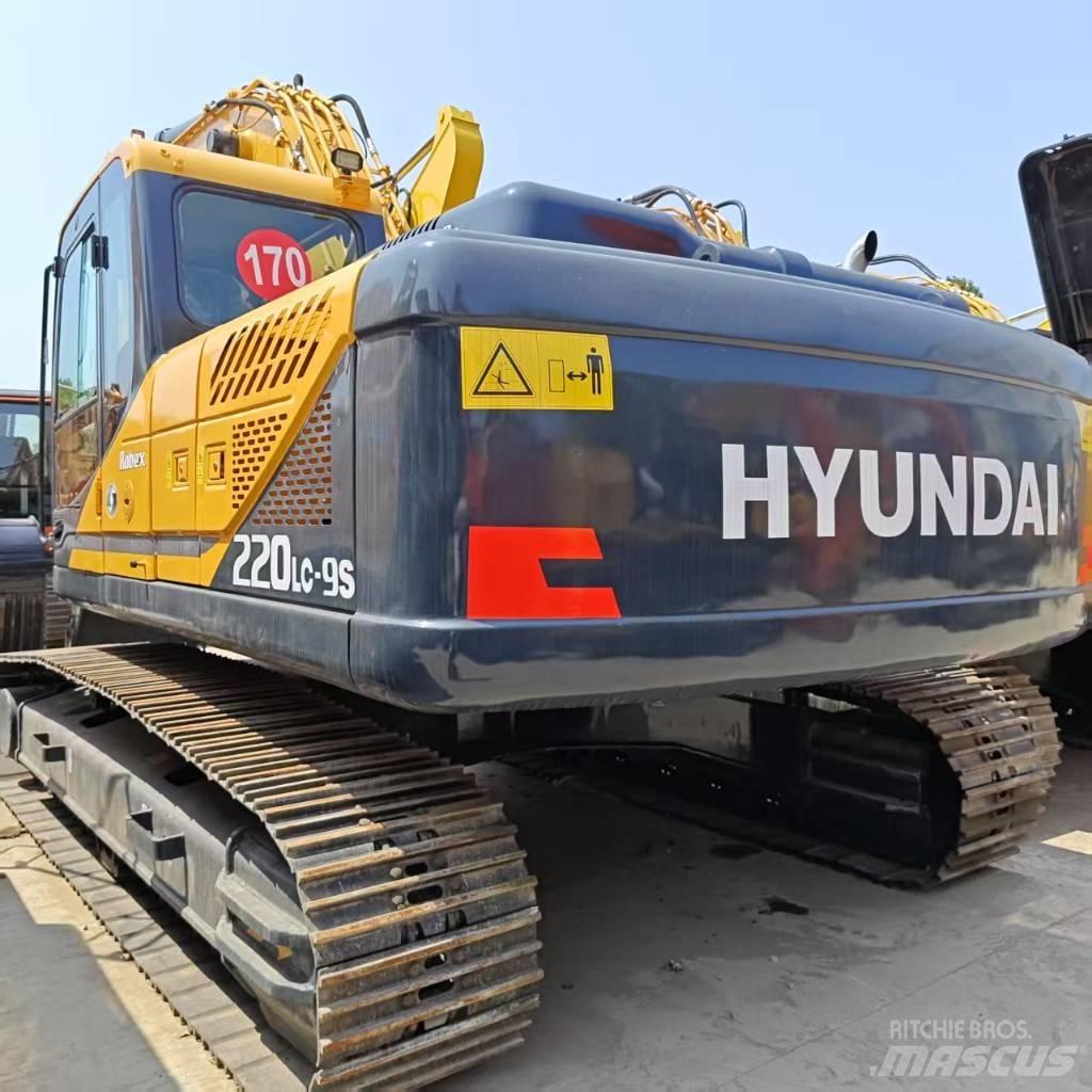Hyundai 220lc-9s 大型油圧ショベル12t以上（パワーショベル・ユンボ）