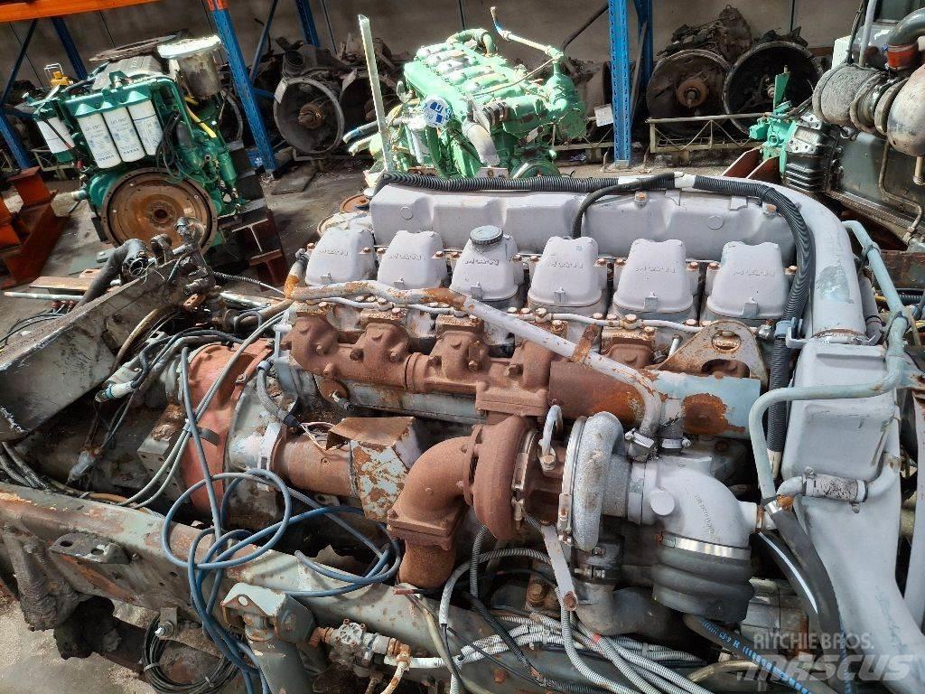 MAN D2566 MKF/280 エンジン