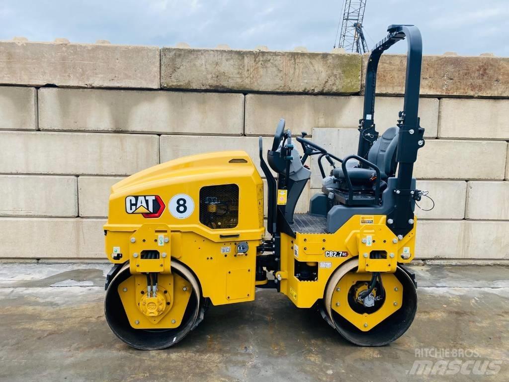 CAT CB 2.7 タンデムローラ