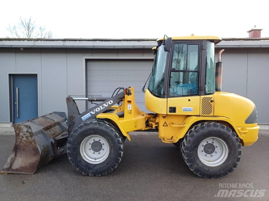 Volvo L 30 B ホイールローダー・タイヤショベル