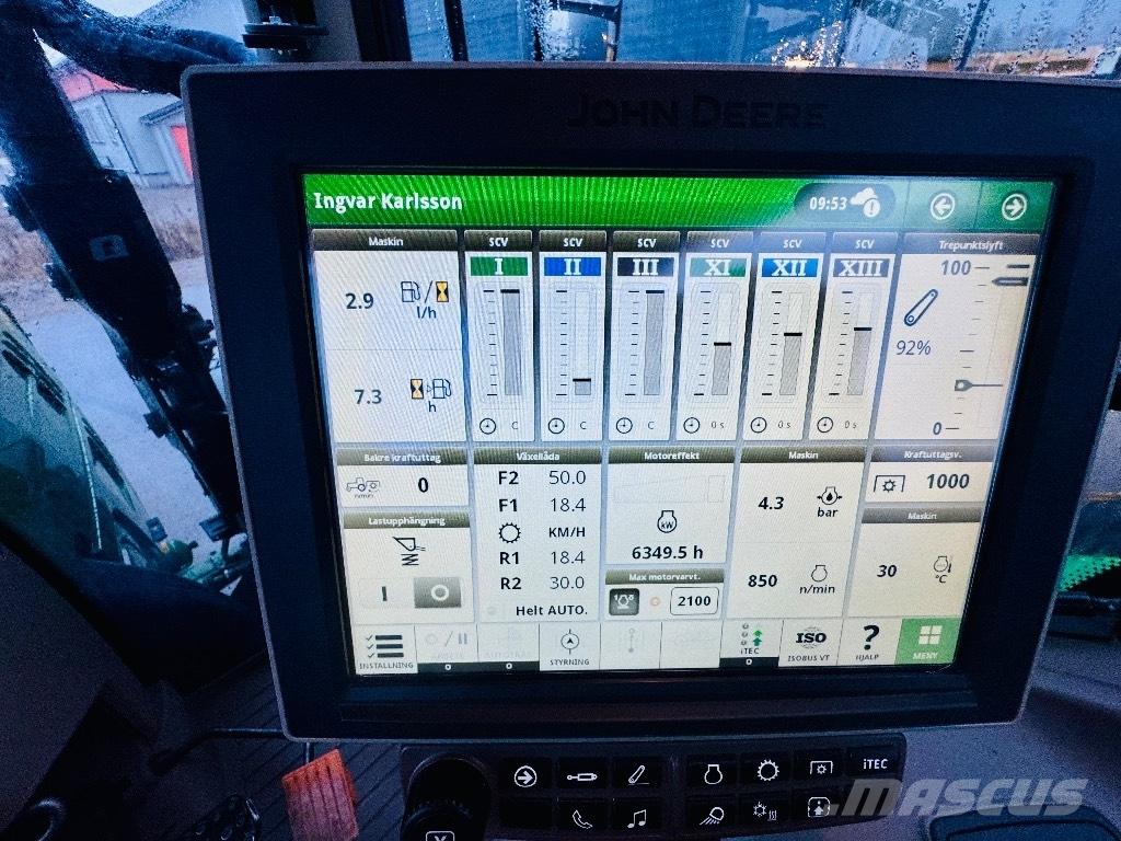 John Deere 6130 R トラクター