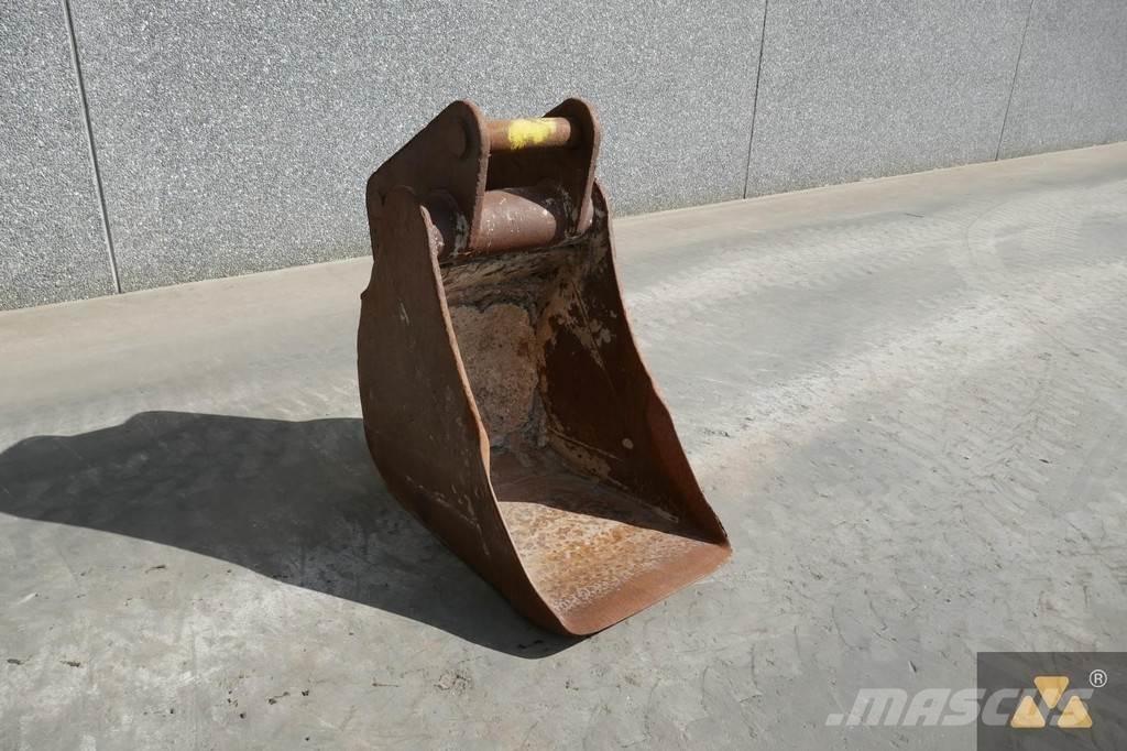 CAT 320 Bucket バケット