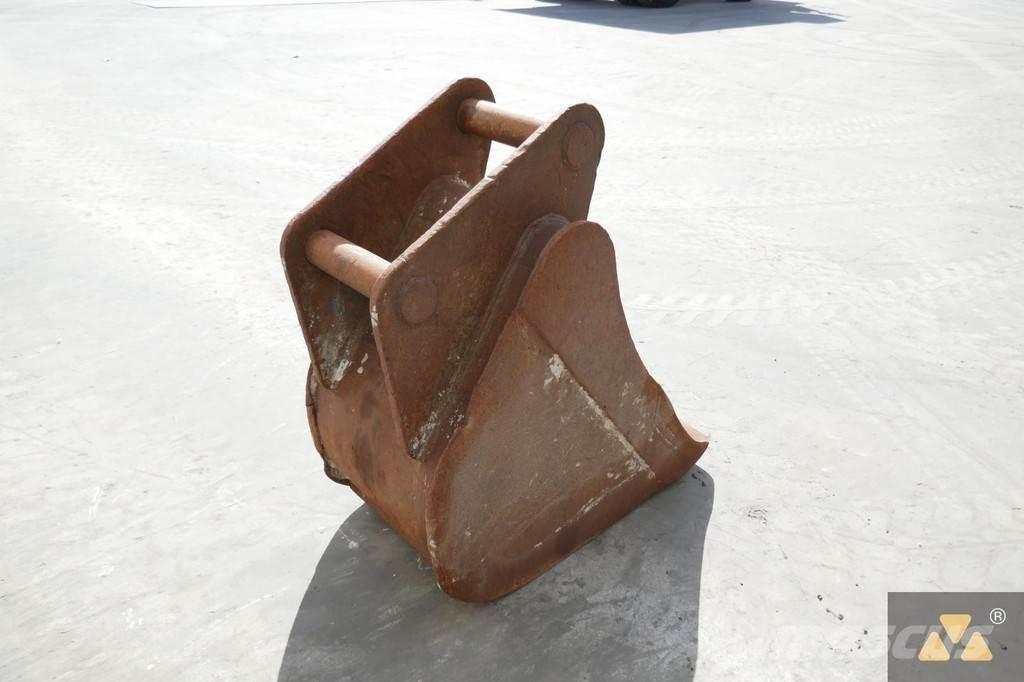 CAT 320 Bucket バケット