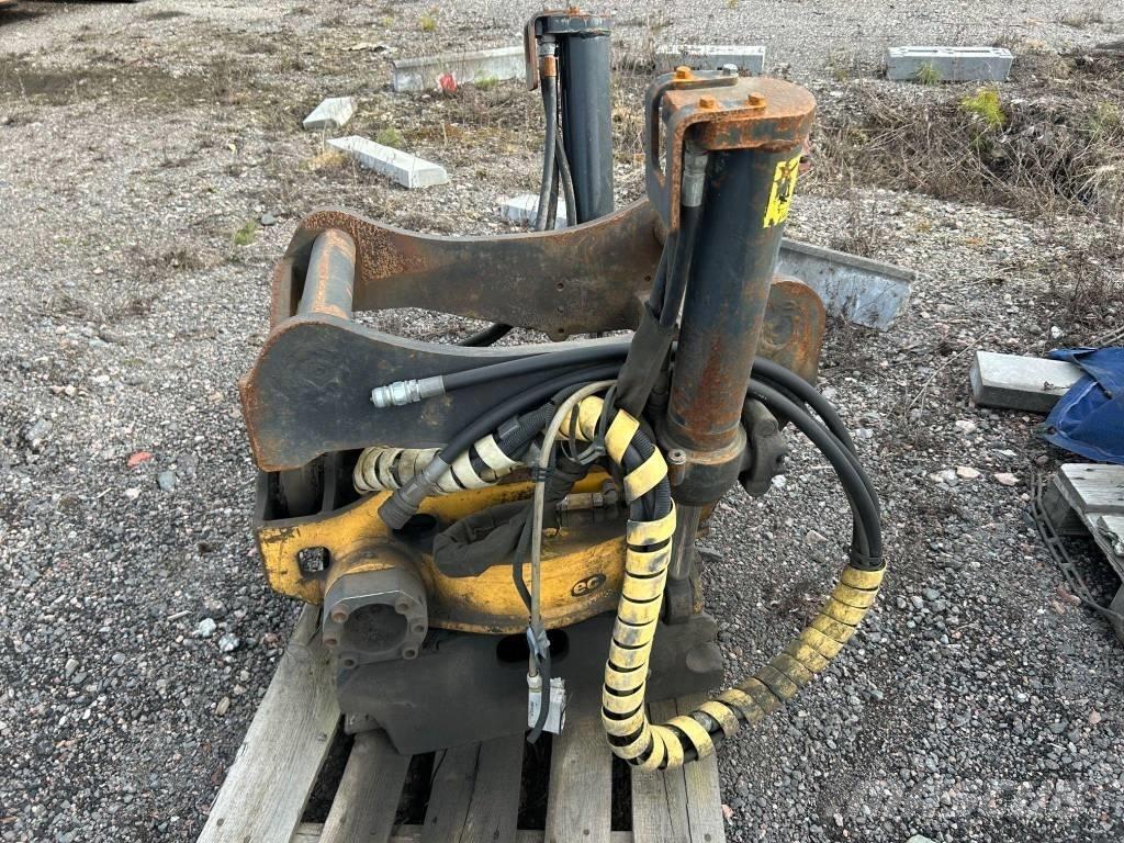 Engcon EC20B S70 ローテーター