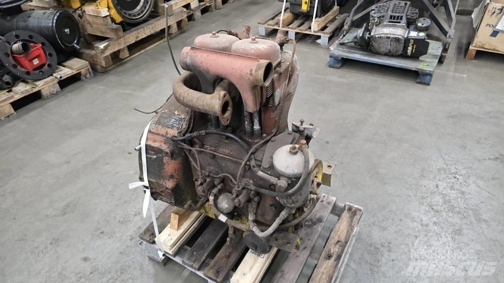 Deutz F2L712 エンジン