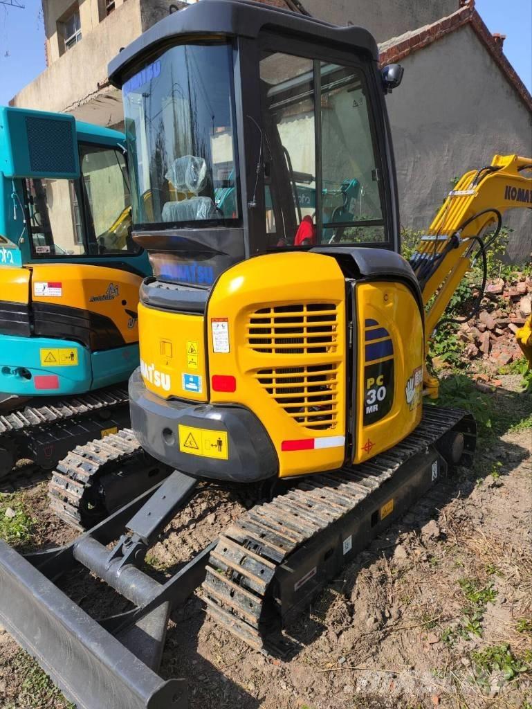 Komatsu PC 30 MR ミニ油圧ショベル 7t以下（ミニユンボ・ミニディガー）