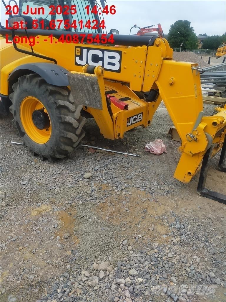 JCB 540-170 テレスコーピックハンドラー