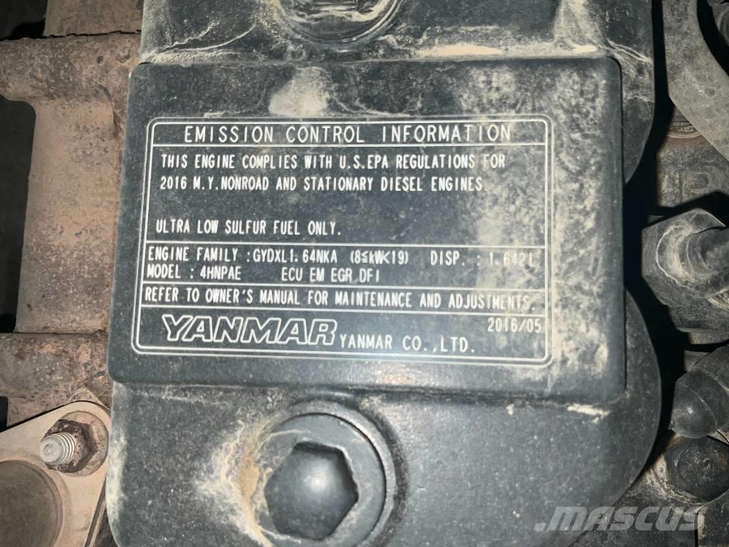 Takeuchi TB 230 ミニ油圧ショベル 7t以下（ミニユンボ・ミニディガー）