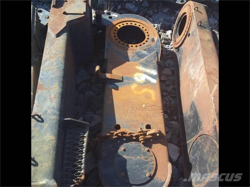 CAT 560 Pendelarm トランスミッション