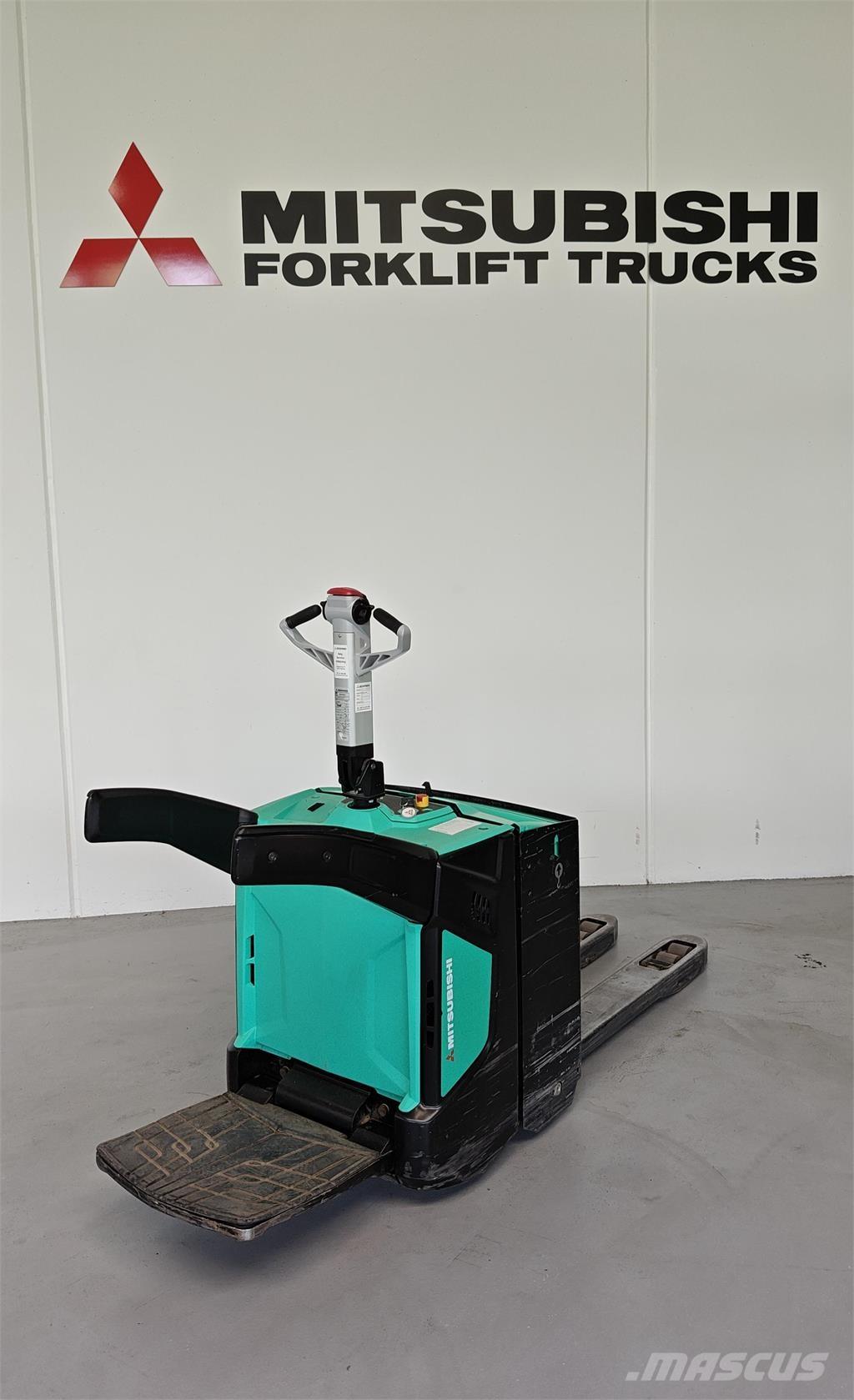 Mitsubishi PBV20N2 プラットホームトラック