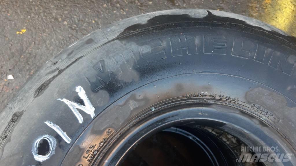 Michelin H 31X130-12 タイヤ、ホイル、リム