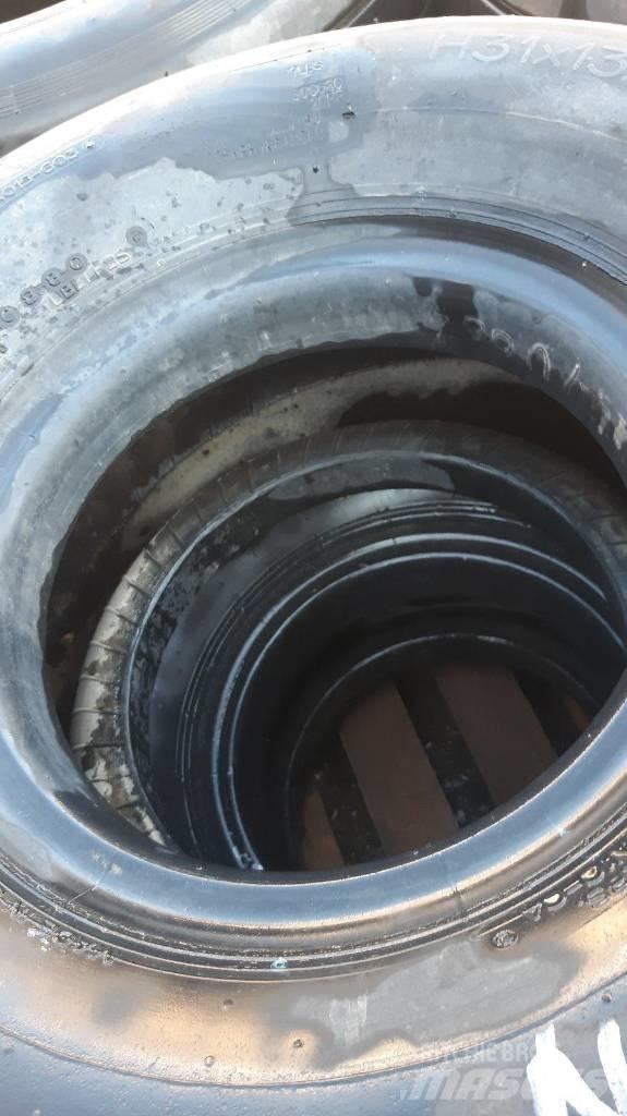 Michelin H 31X130-12 タイヤ、ホイル、リム