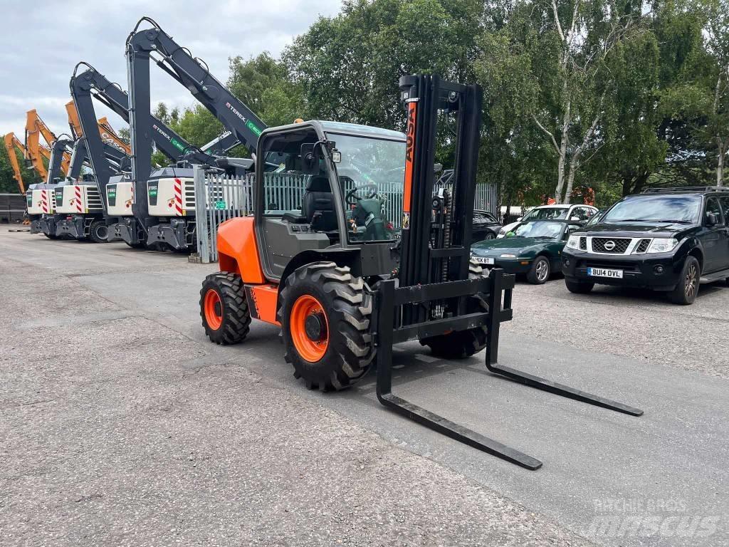 Ausa C 251 H ディーゼル・軽油