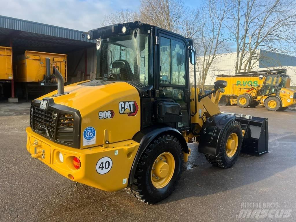 CAT 906 ホイールローダー・タイヤショベル