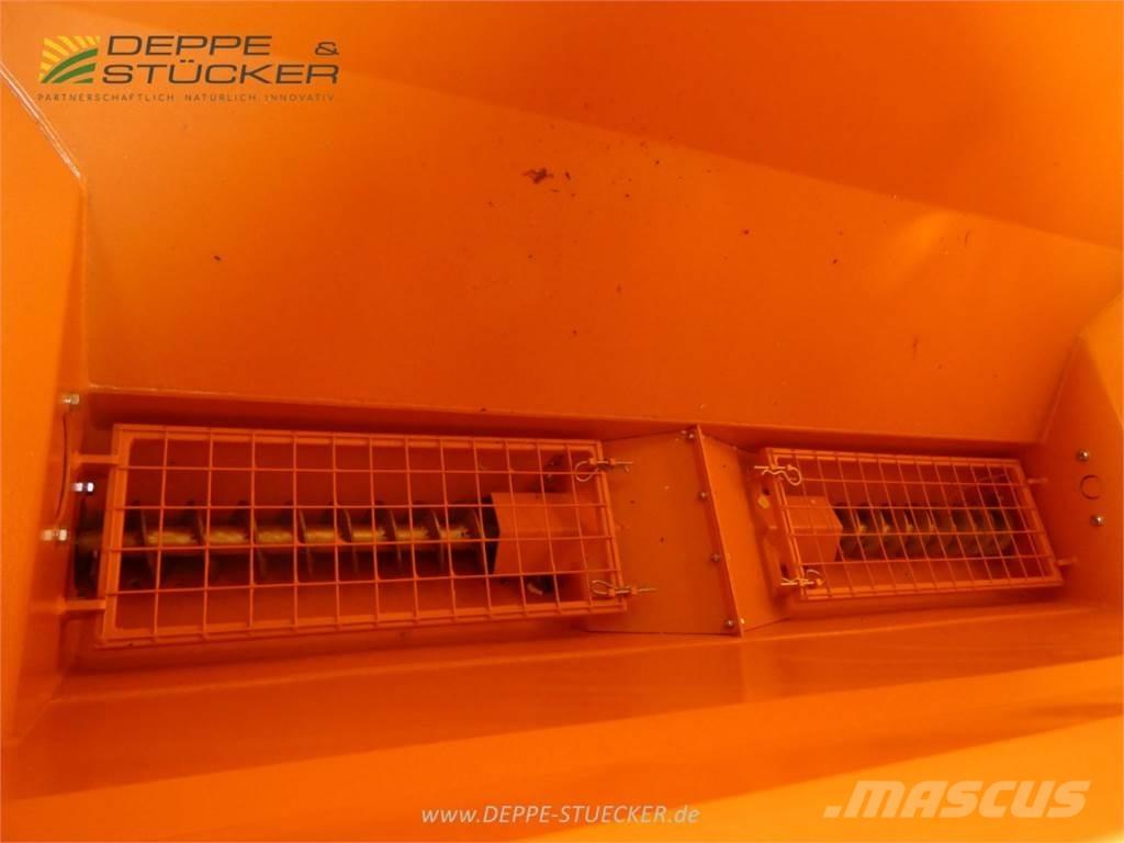 Hauer TS 315 砂と塩撒き専用車