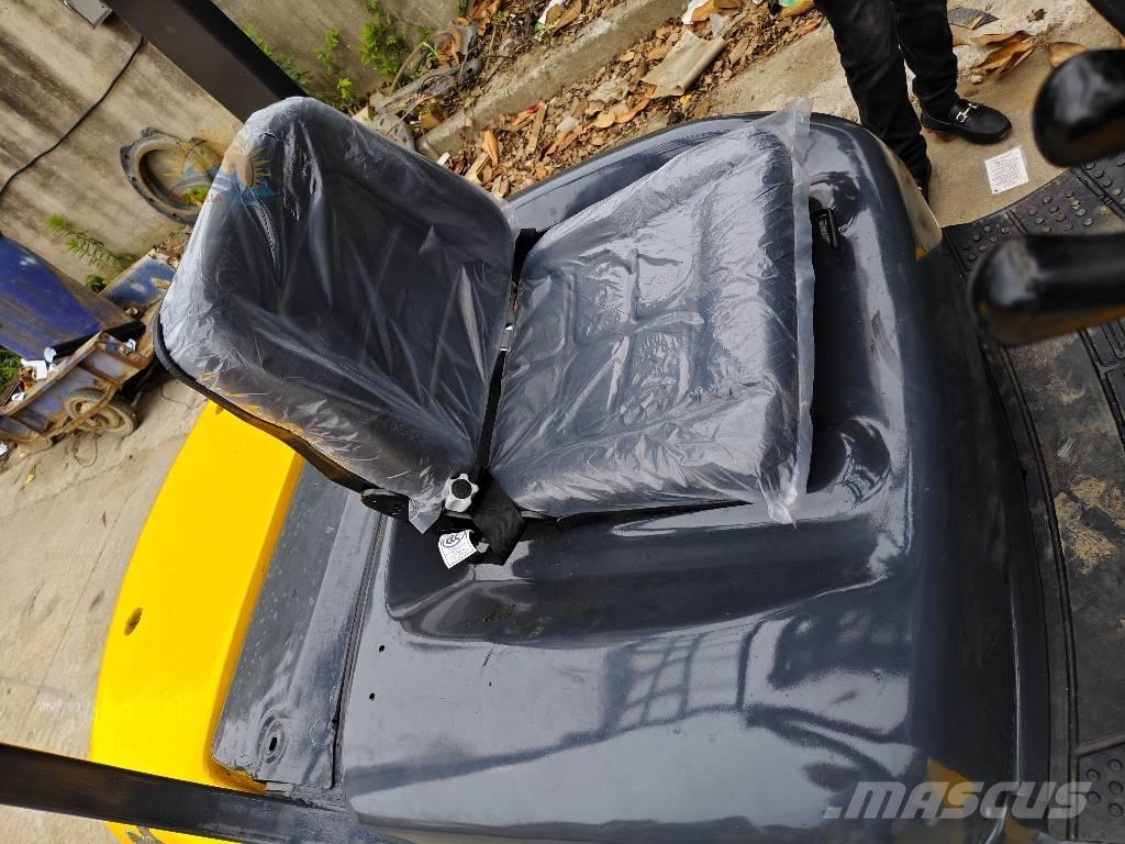 Komatsu FD 30 ディーゼル・軽油