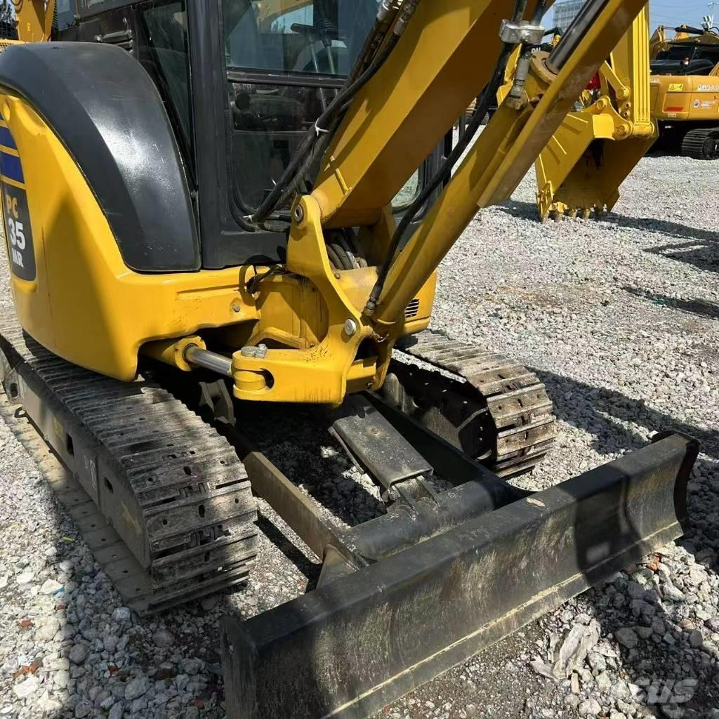 Komatsu 35 大型油圧ショベル12t以上（パワーショベル・ユンボ）