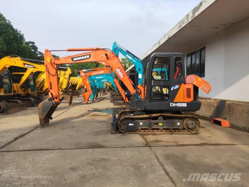 Doosan DH55 ミニ油圧ショベル 7t以下（ミニユンボ・ミニディガー）