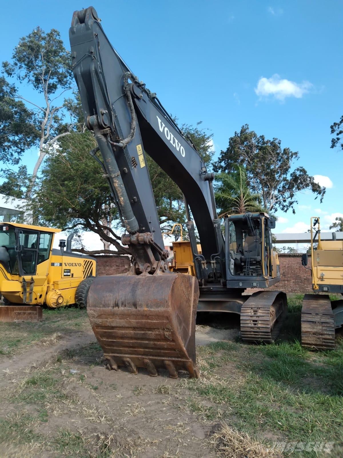 Volvo EC 250 D L 大型油圧ショベル12t以上（パワーショベル・ユンボ）
