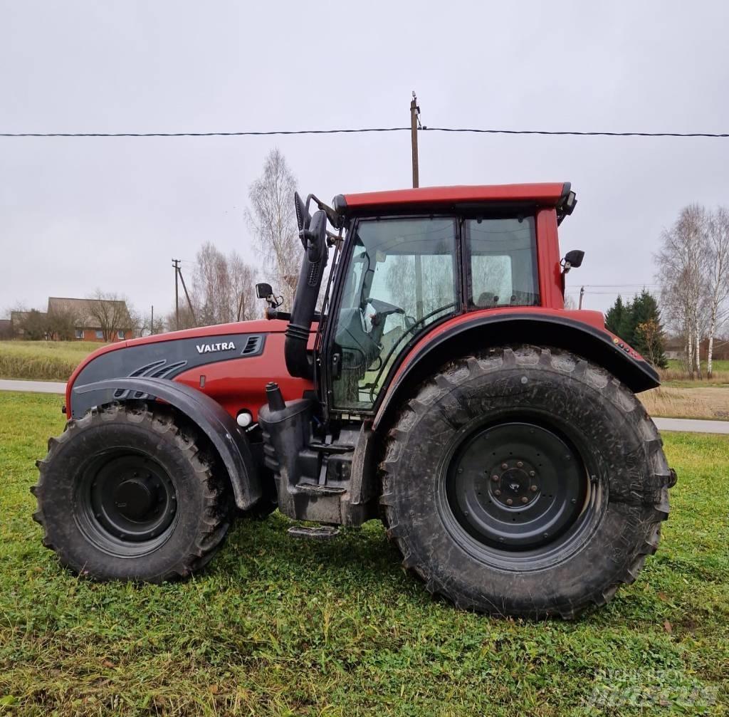 Valtra T 202 Versu トラクター