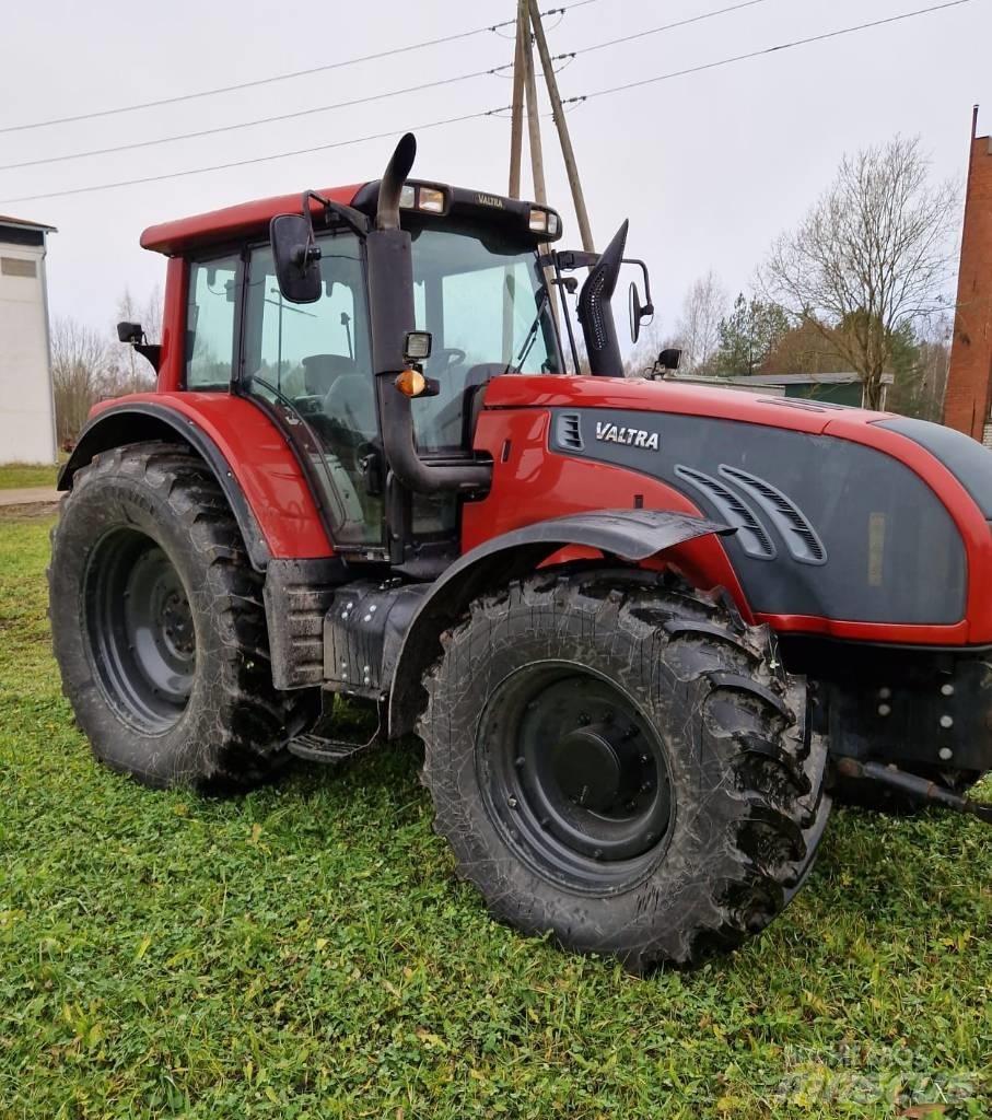 Valtra T 202 Versu トラクター