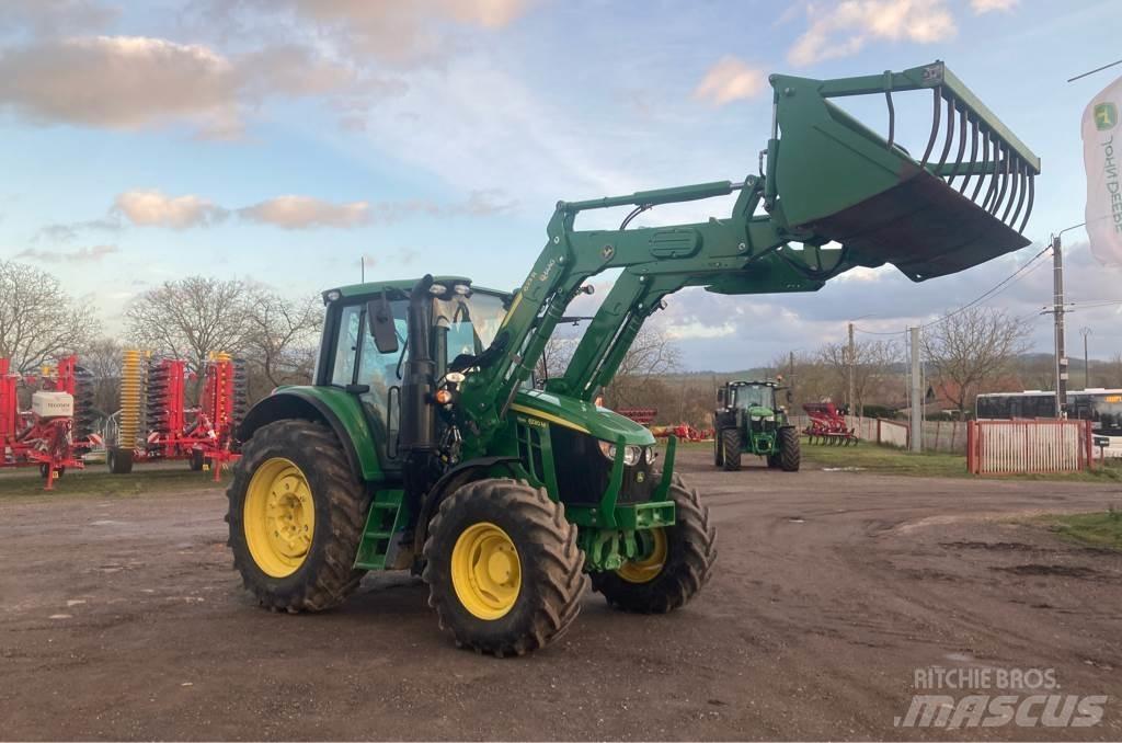 John Deere 6120M トラクター