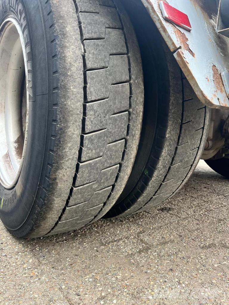 Terberg TT223 ターミナルトラクター