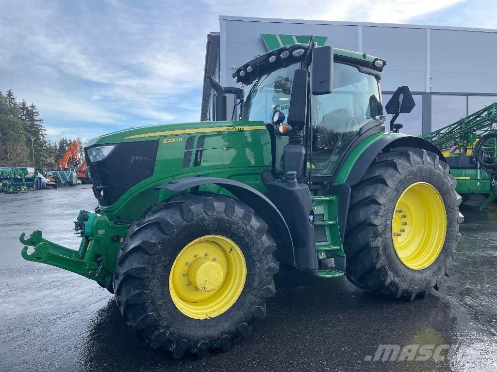 John Deere 6230R トラクター