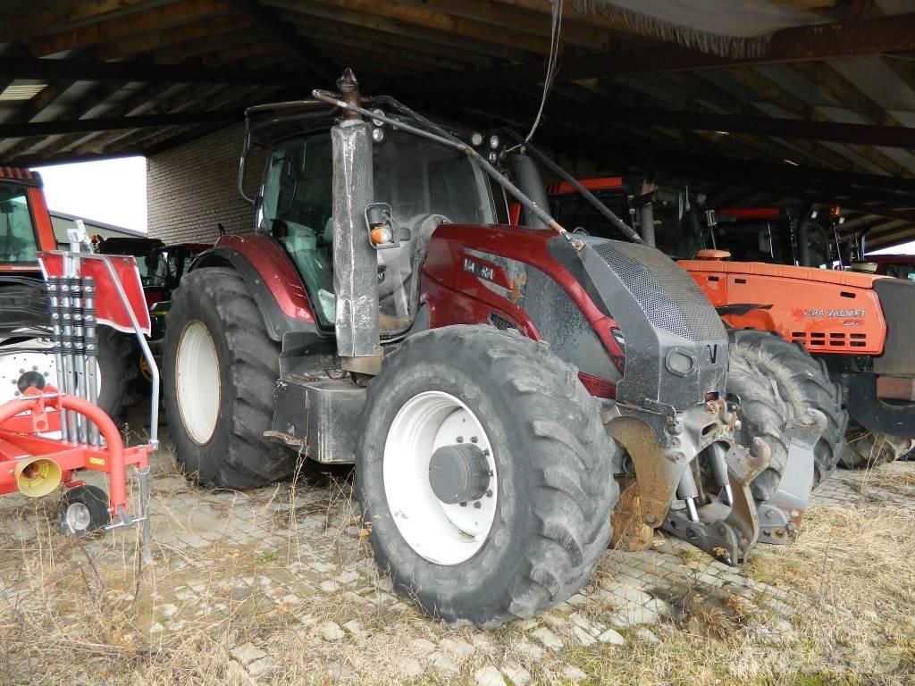Valtra T 234 V トラクター