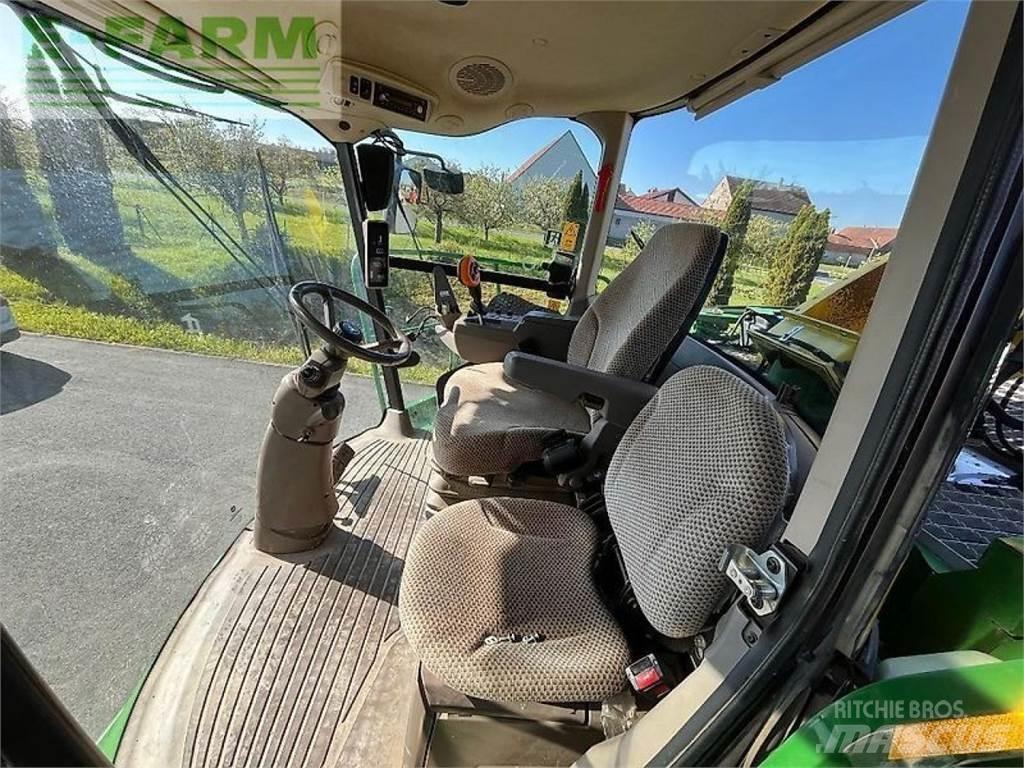John Deere 8600 自走式フォレージハーベスター
