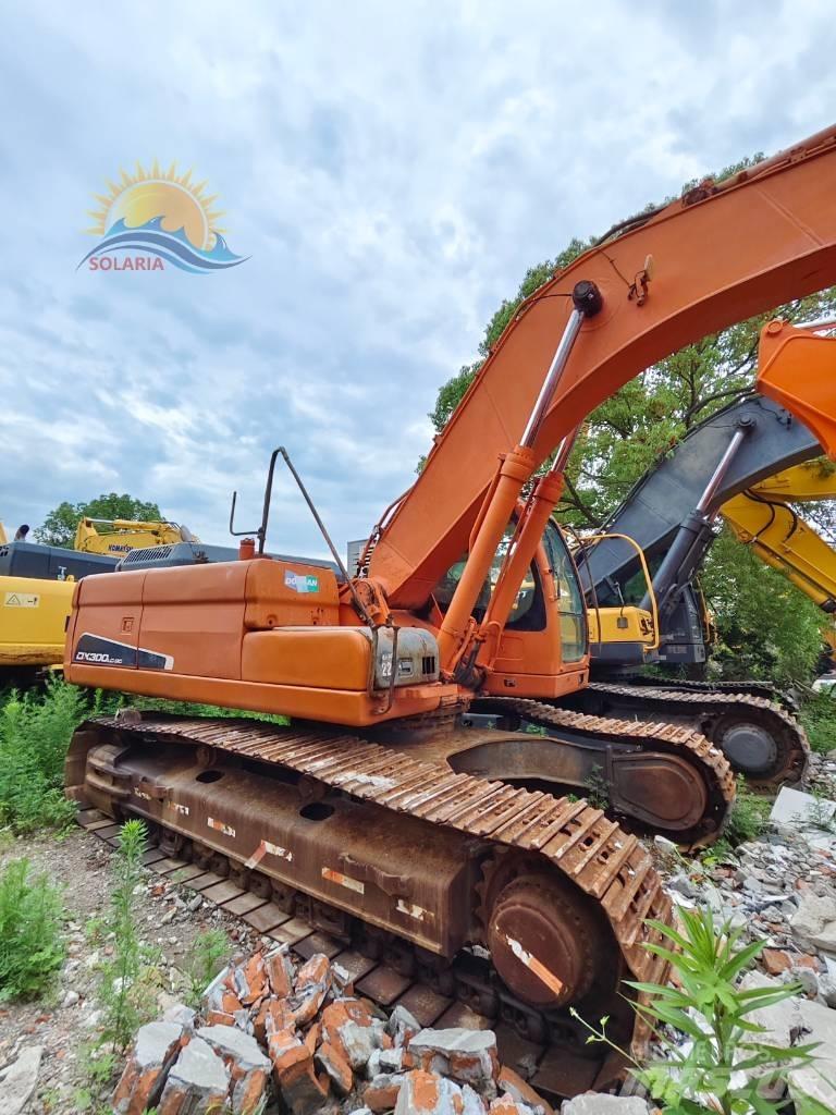 Doosan DX 300 LC-5 大型油圧ショベル12t以上（パワーショベル・ユンボ）