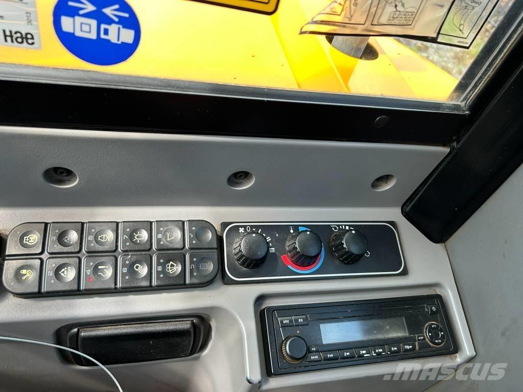 JCB 48 Z-1 ミニ油圧ショベル 7t以下（ミニユンボ・ミニディガー）