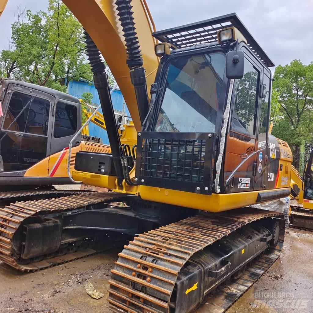 CAT 320D2 大型油圧ショベル12t以上（パワーショベル・ユンボ）
