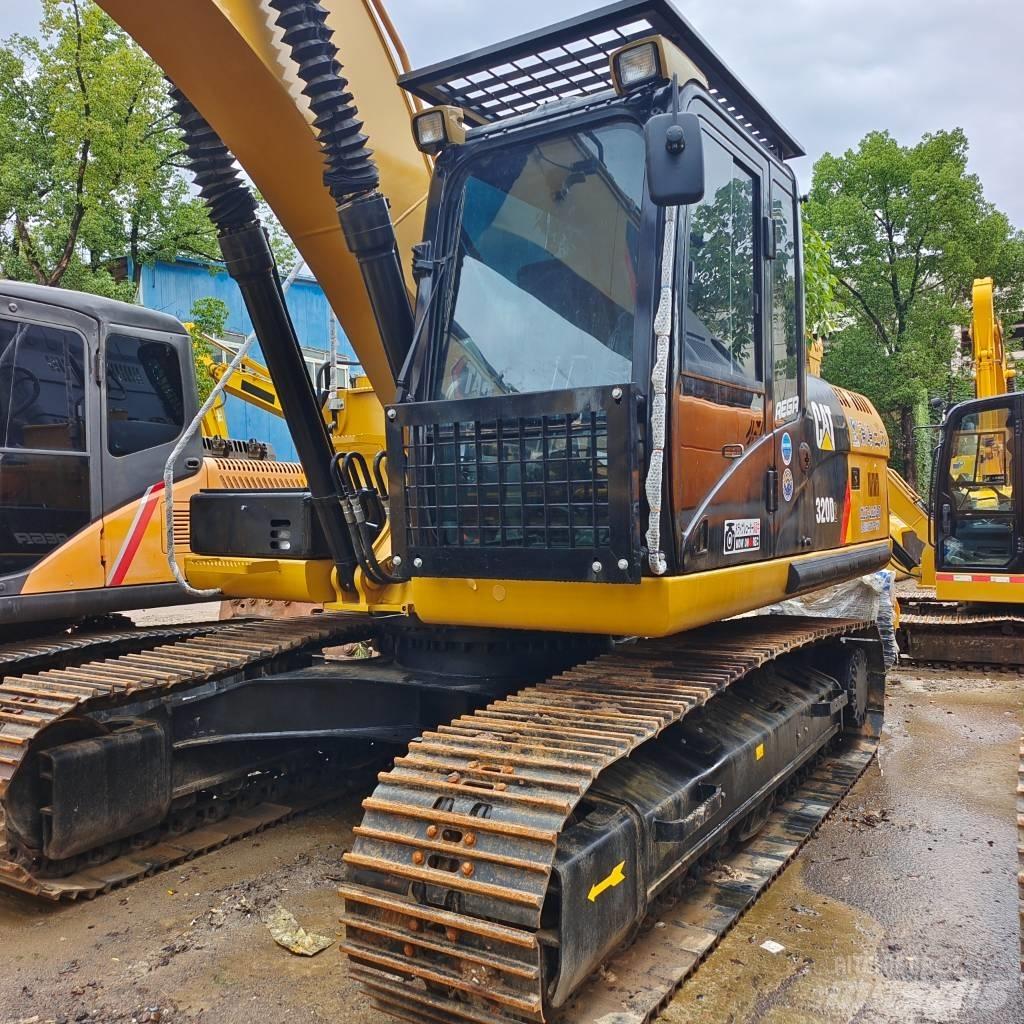 CAT 320D2 大型油圧ショベル12t以上（パワーショベル・ユンボ）