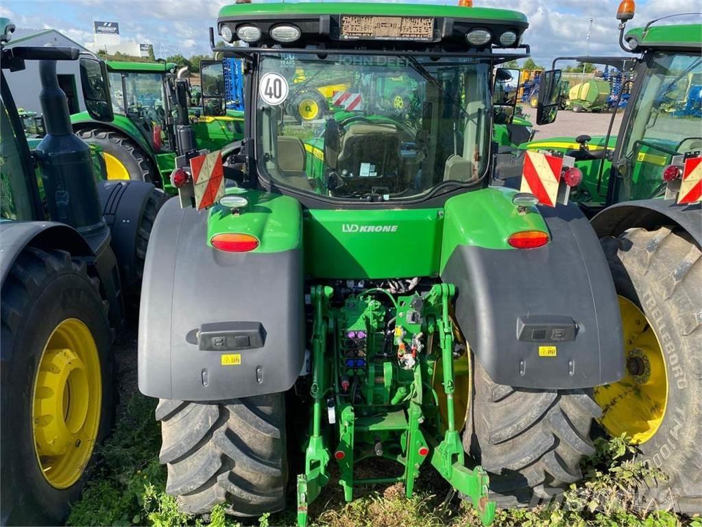 John Deere 8370R トラクター