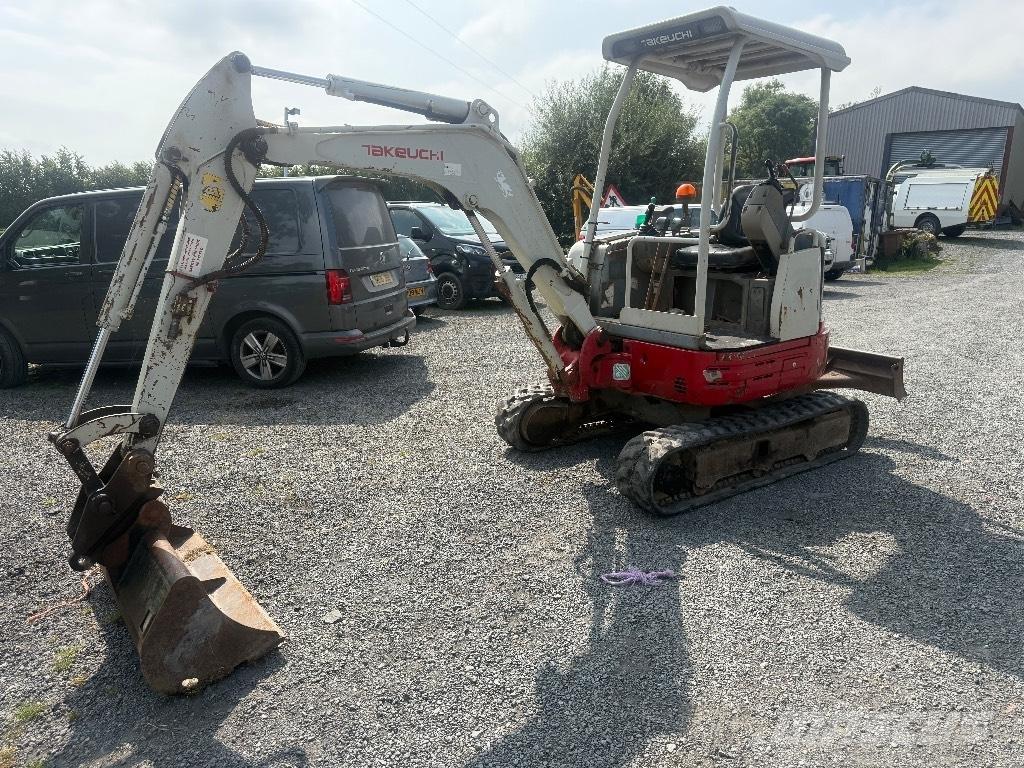 Takeuchi TB 23 R ミニ油圧ショベル 7t以下（ミニユンボ・ミニディガー）